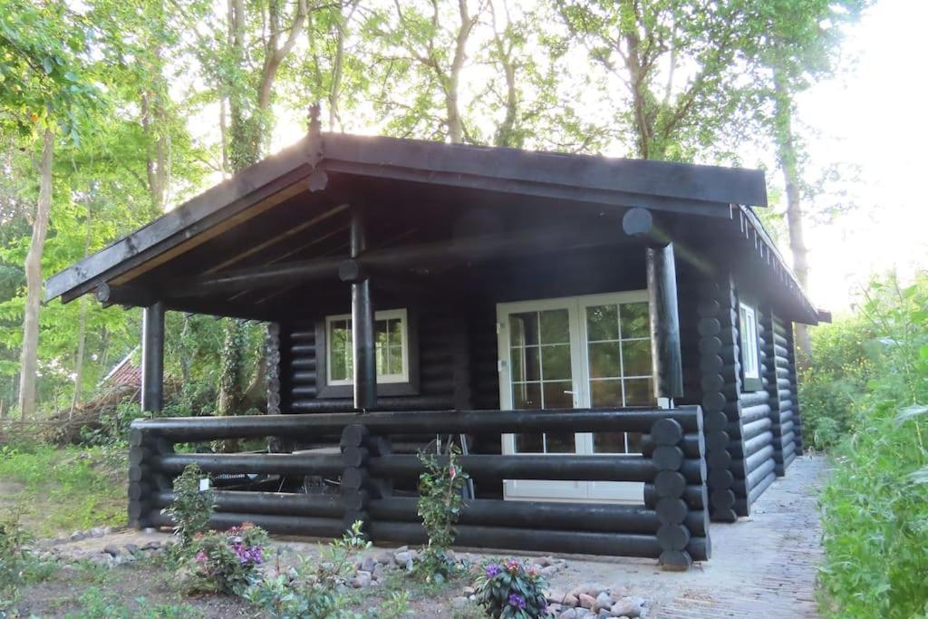 Knusse En Gezellige Blokhut De Bijenstal Villa Dedemsvaart Exterior photo